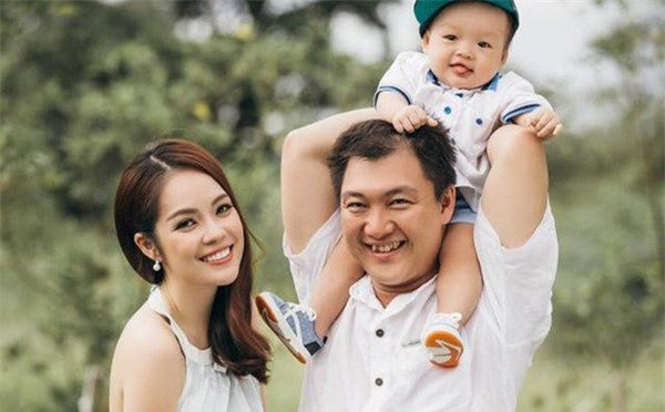 Mỹ nhân Việt lấy chồng giàu không như mơ: Người mất quyền nuôi con, kẻ ra đi tay trắng