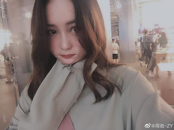 Bộ ảnh gây chấn động xứ Trung của người mẫu trẻ bị bạn cùng lớp thiêu sống vì từ chối tình yêu: "Những điều tốt đẹp không bao giờ chết" - Ảnh 10. Bộ ảnh gây chấn động xứ Trung của người mẫu trẻ bị bạn cùng lớp thiêu sống vì từ chối tình yêu: "Những điều tốt đẹp không bao giờ chết" - Ảnh 10.