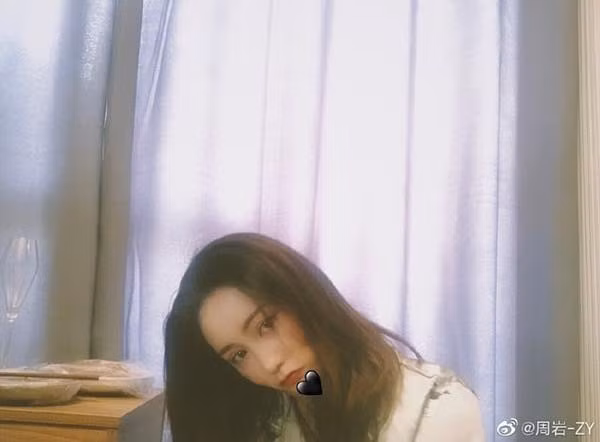 Bộ ảnh gây chấn động xứ Trung của người mẫu trẻ bị bạn cùng lớp thiêu sống vì từ chối tình yêu: "Những điều tốt đẹp không bao giờ chết" - Ảnh 11.