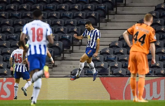 Mehdi Taremi ghi bàn mở tỷ số trận đấu