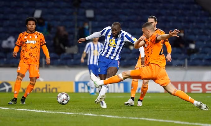 Marega nhân đôi cách biệt cho Porto ở phút 46