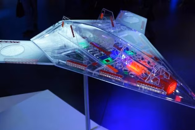 Các thử nghiệm đầu tiên máy bay không người lái tấn công hạng nặng