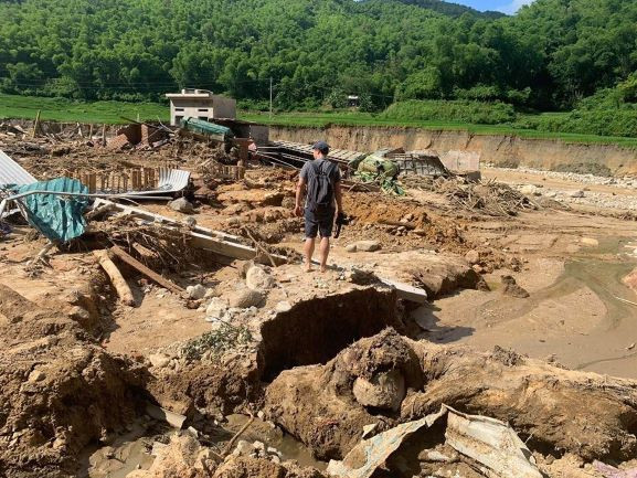Lũ quét tại bản Na Sá (Mường Lát, Thanh Hóa) Lũ quét tại bản Na Sá (Mường Lát, Thanh Hóa)