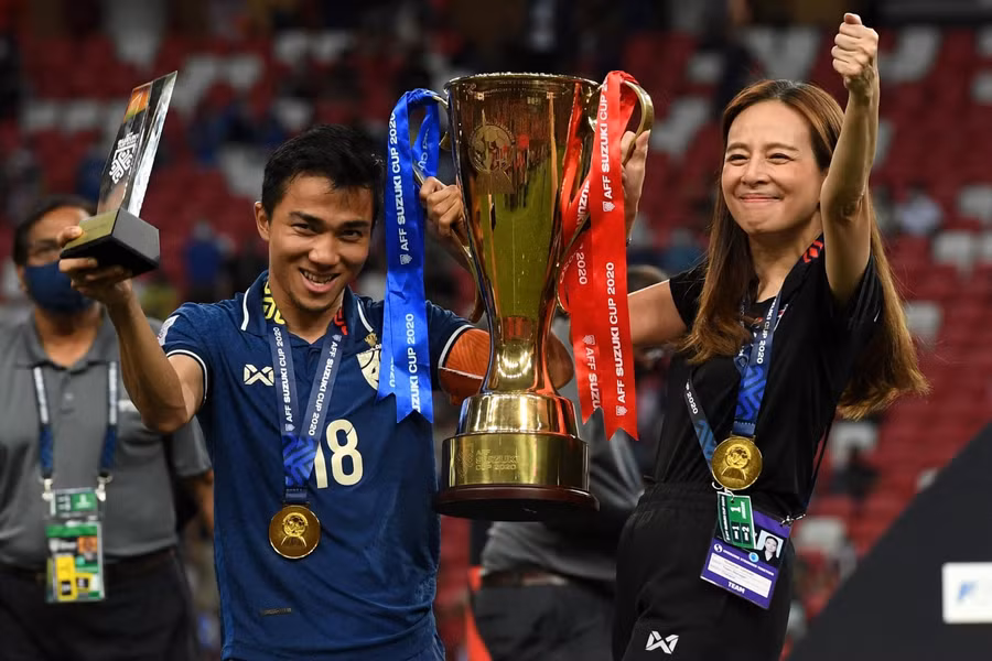 Chanathip giành danh hiệu Cầu thủ xuất sắc nhất AFF Cup 2020.