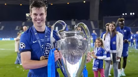 Azpilicueta, cầu thủ Tây Ban Nha duy nhất có tên trong đội hình tiêu biểu Champions League 2020-2021.
