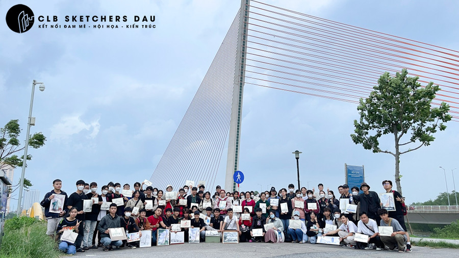 CLB tổ chức đi thực tế sáng tác tại chân cầu Trần Thị Lý (TP Đà Nẵng). CLB tổ chức đi thực tế sáng tác tại chân cầu Trần Thị Lý (TP Đà Nẵng).