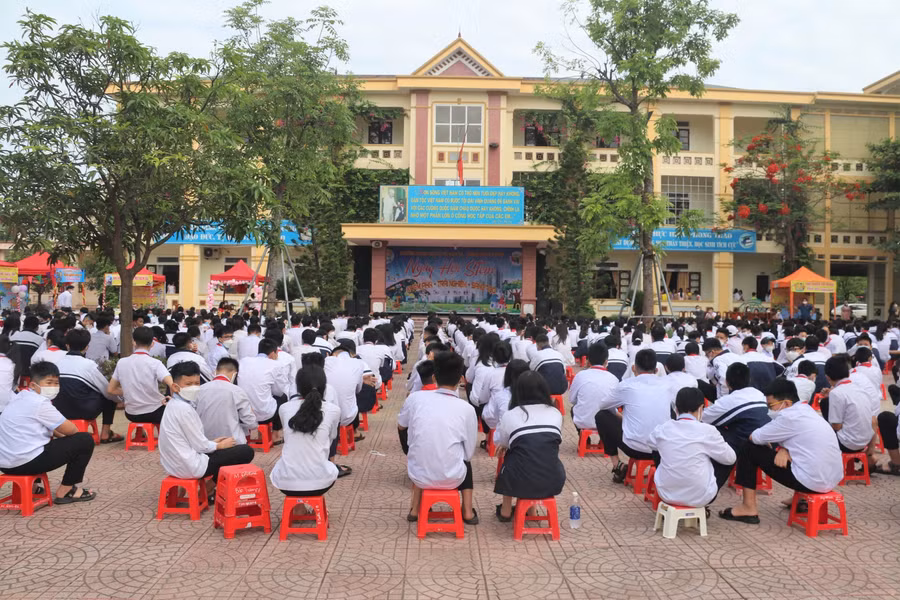 Ngày 18/5, Trường THCS Nam Hà (TP Hà Tĩnh) đã tổ chức ngày hội STEM với chủ đề “Khám phá - Trải nghiệm - Sáng tạo”.