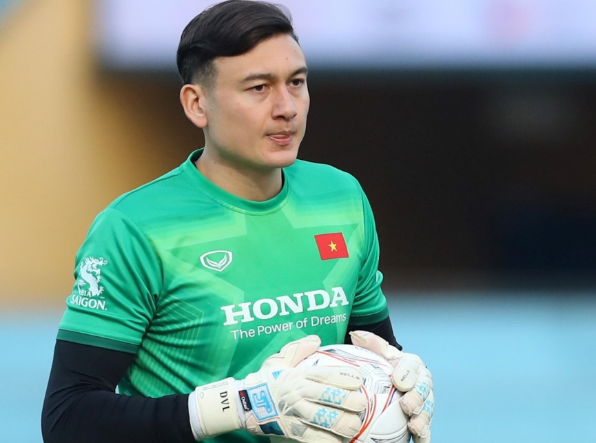 Văn Lâm đang nắm giữ kỷ lục về thời gian giữ sạch lưới lâu nhất tại AFF Cup. Văn Lâm đang nắm giữ kỷ lục về thời gian giữ sạch lưới lâu nhất tại AFF Cup.