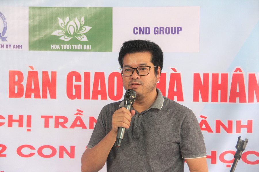 Nhà báo Nguyễn Văn Dũng - Trưởng VP Báo GD&TĐ khu vực MT-TN phát biểu tại buổi Lễ. (Ảnh: T.H). Nhà báo Nguyễn Văn Dũng - Trưởng VP Báo GD&TĐ khu vực MT-TN phát biểu tại buổi Lễ. (Ảnh: T.H).