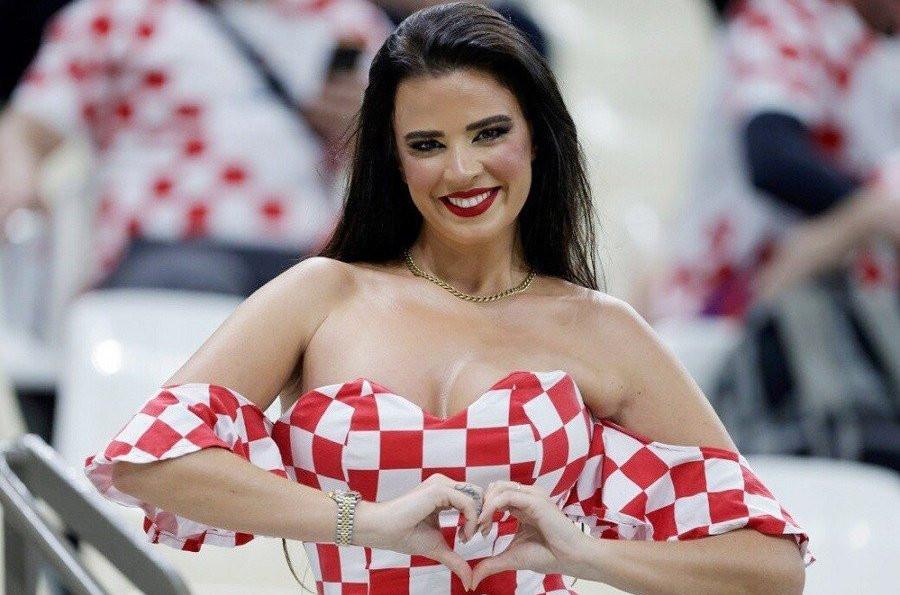 Ivana được mệnh danh ‘cổ động viên quyến rũ nhất World Cup 2022’. Ivana được mệnh danh ‘cổ động viên quyến rũ nhất World Cup 2022’.