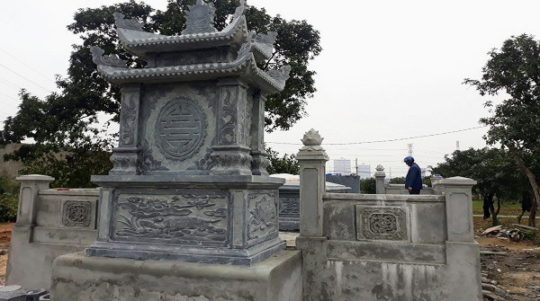 Khu mộ Bảng nhãn Lê Quảng Chí. Khu mộ Bảng nhãn Lê Quảng Chí.