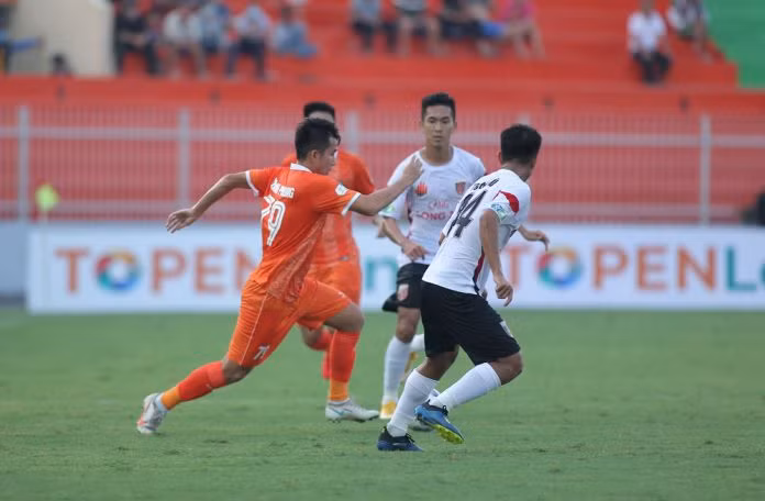 Bình Định phải dừng bước trước Long An.