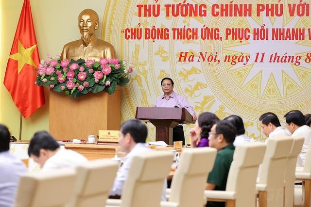Thủ tướng cơ bản đồng tình với các giải pháp thời gian tới được nêu trong báo cáo của Bộ Kế hoạch và Đầu tư và ý kiến của các bộ, ngành, địa phương tại Hội nghị. Ảnh: VGP. Thủ tướng cơ bản đồng tình với các giải pháp thời gian tới được nêu trong báo cáo của Bộ Kế hoạch và Đầu tư và ý kiến của các bộ, ngành, địa phương tại Hội nghị. Ảnh: VGP.