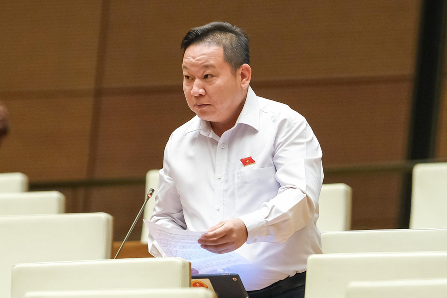 Đại biểu Tráng A Dương – Đoàn ĐBQH Hà Giang. Ảnh: Quochoi.