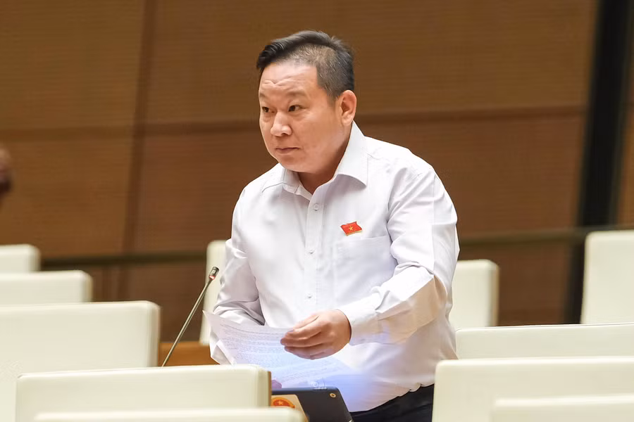 Đại biểu Tráng A Dương – Đoàn ĐBQH Hà Giang. Ảnh: Quochoi.