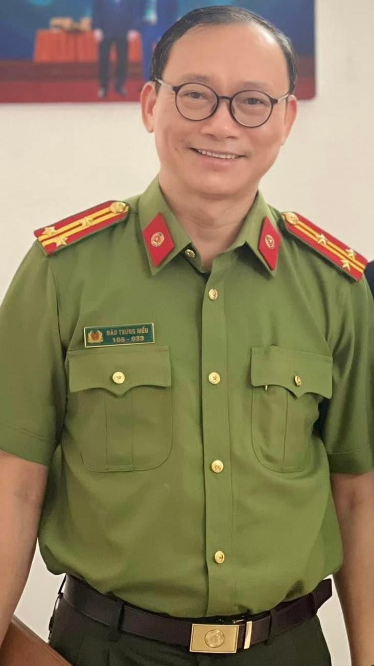 Tiến sĩ, Thượng tá Đào Trung Hiếu: Đối tượng thừa hiểu giết người sẽ phạm trọng tội... Tiến sĩ, Thượng tá Đào Trung Hiếu: Đối tượng thừa hiểu giết người sẽ phạm trọng tội...