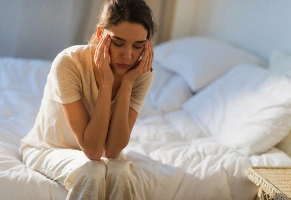 Phải làm gì khi cái bóng người cũ trong lòng chồng quá lớn
