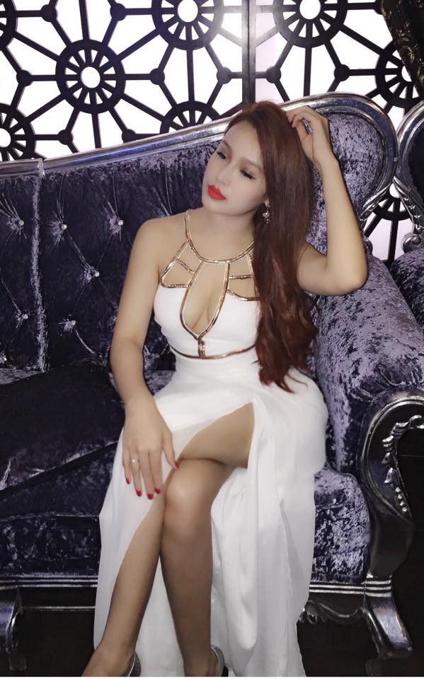 Nhan sắc gợi cảm, sang chảnh của hot girl Huyền Baby ảnh 1 Tham gia Miss Teen 2008, Huyền Baby để lại ấn tượng mạnh mẽ với gương mặt dễ thương và đôi mắt to tròn.