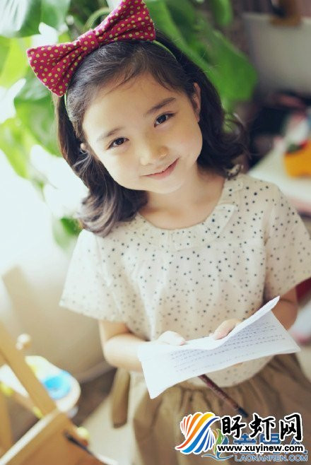 Dung nhan cô bé được gọi là “tiểu công chúa” của Trung Quốc ảnh 1 Pháp Đồ Mạch Thiên Duyên là tiểu công chúa được cư dân mạng Trung Quốc yêu quý nhất hiện nay.