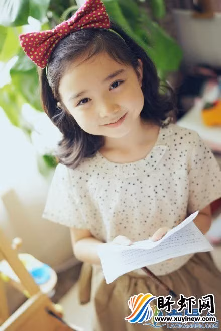  Pháp Đồ Mạch Thiên Duyên là tiểu công chúa được cư dân mạng Trung Quốc yêu quý nhất hiện nay. 