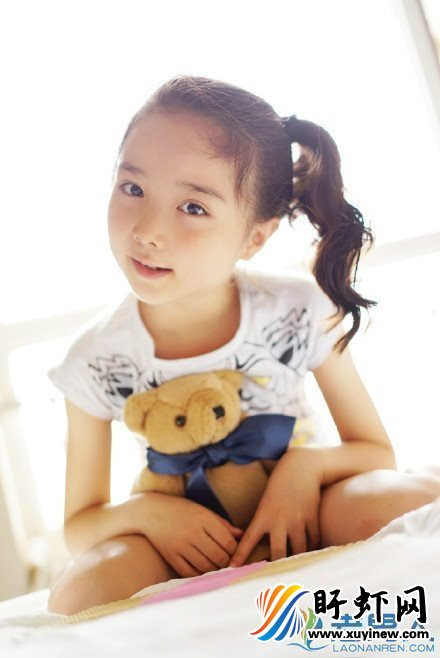 Dung nhan cô bé được gọi là “tiểu công chúa” của Trung Quốc ảnh 6 Dung nhan cô bé được gọi là “tiểu công chúa” của Trung Quốc ảnh 6