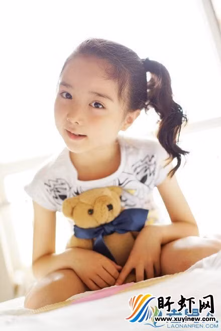 Dung nhan cô bé được gọi là “tiểu công chúa” của Trung Quốc ảnh 6