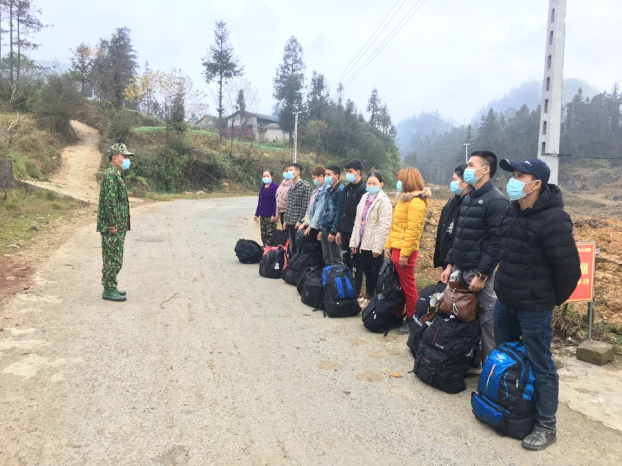 Hà Giang: Cách ly 15 công dân nhập cảnh trái phép vào Việt Nam