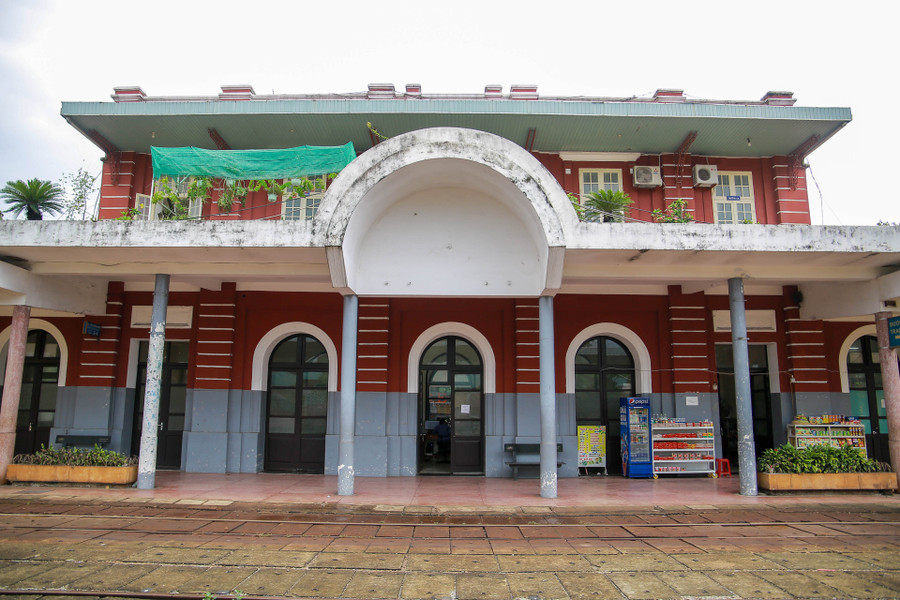 Ga Huế mang kiến trúc hiện đại của châu Âu nhưng cũng mang đậm dấu ấn cổ kính.