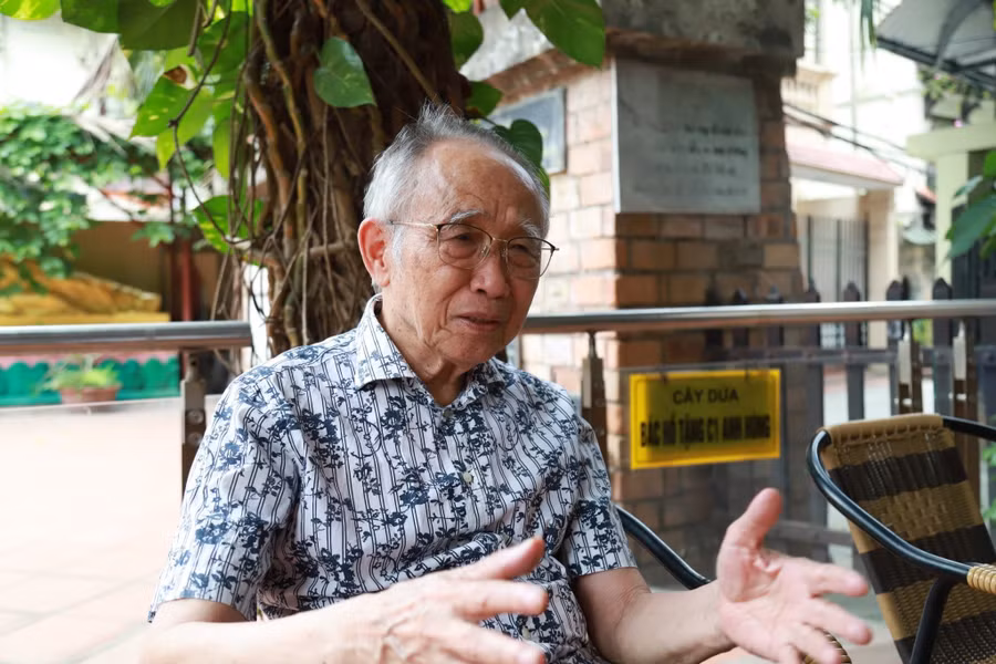 Ông Nguyễn Bảo Sinh - chủ nghĩa trang thú cưng đầu tiên tại Việt Nam.