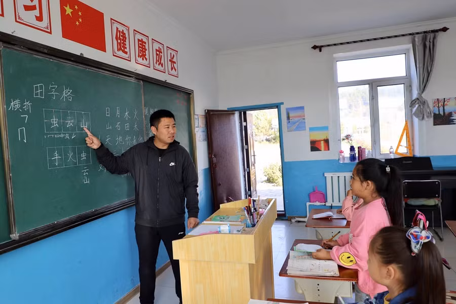 Nhiều người trẻ Trung Quốc về nông thôn làm việc.