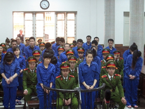 Các bị cáo tại phiên xử ngày 15- 3.