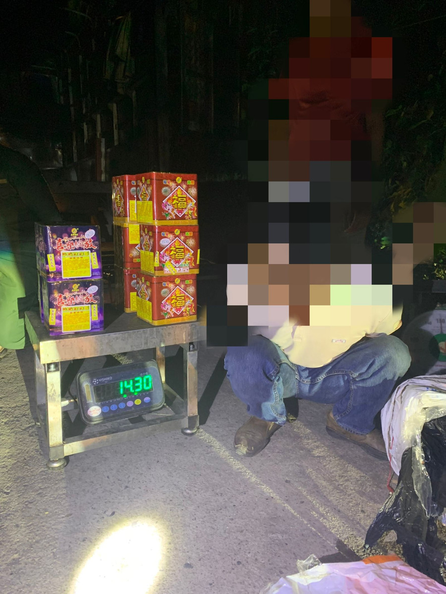 Lực lượng chức năng phát hiện, xử lý các hành vi vi phạm tàng trữ, vận chuyển, buôn bán hàng cấm.