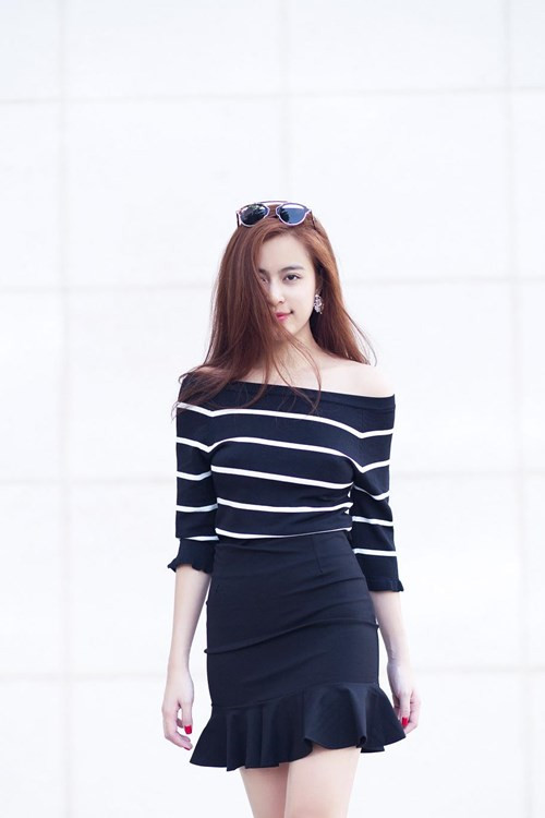 Gu thời trang thanh lịch đời thường của Hoàng Thùy Linh - ảnh 7