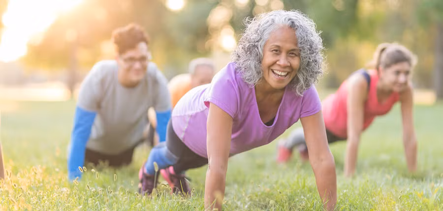 Tập thể dục được xem là thói quen có tác động lớn nhất đến tuổi thọ của con người. Ảnh: Goodwinliving.