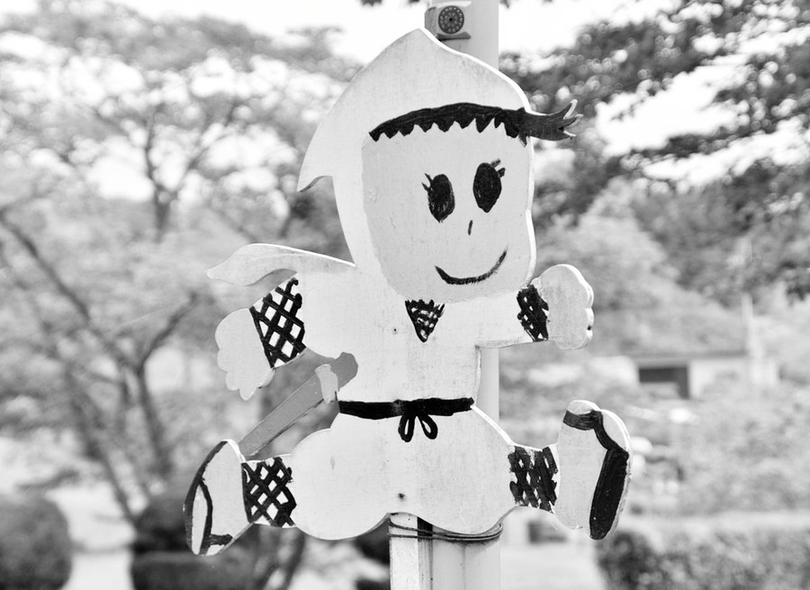 Mỗi địa phương lại có một Tobita-kun riêng. Ảnh: Atlasobscura.com