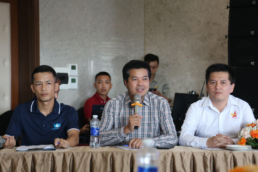 Đại diện Ban tổ chức trả lời các vấn đề liên quan tại buổi họp báo.