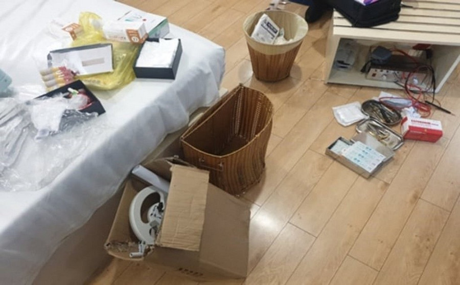 Hiện trường phẫu thuật thẩm mỹ trái phép thực hiện trong phòng khách sạn ở TPHCM.