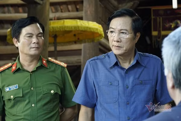 NSND Trọng Trinh vào vai bí thư tỉnh ủy trong phim "Sinh tử". 