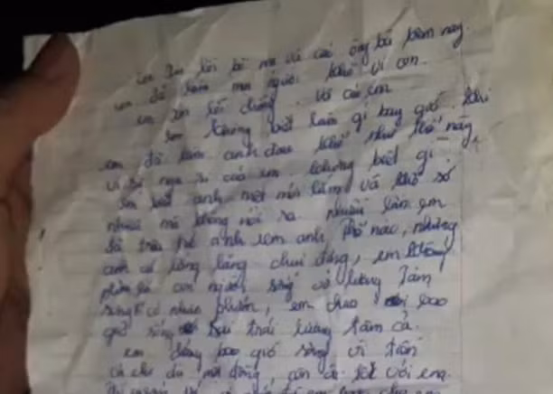 Thư tuyệt mệnh của người mẹ ôm 2 con nhỏ nhảy cầu tự tử.