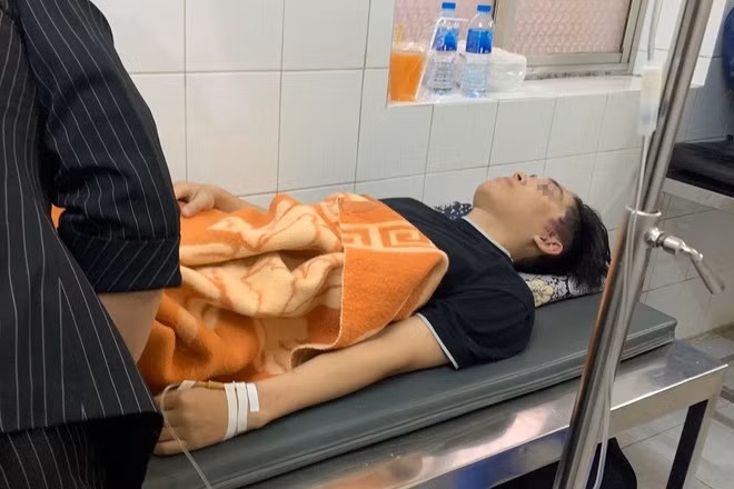 Dương Quốc Huy đang được điều trị tại bệnh viện. Ảnh: Hải Nam.