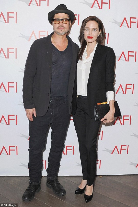 Brad Pitt thích thú khi đóng phim do vợ đạo diễn ảnh 7 Brad tin tưởng Angelina Jolie