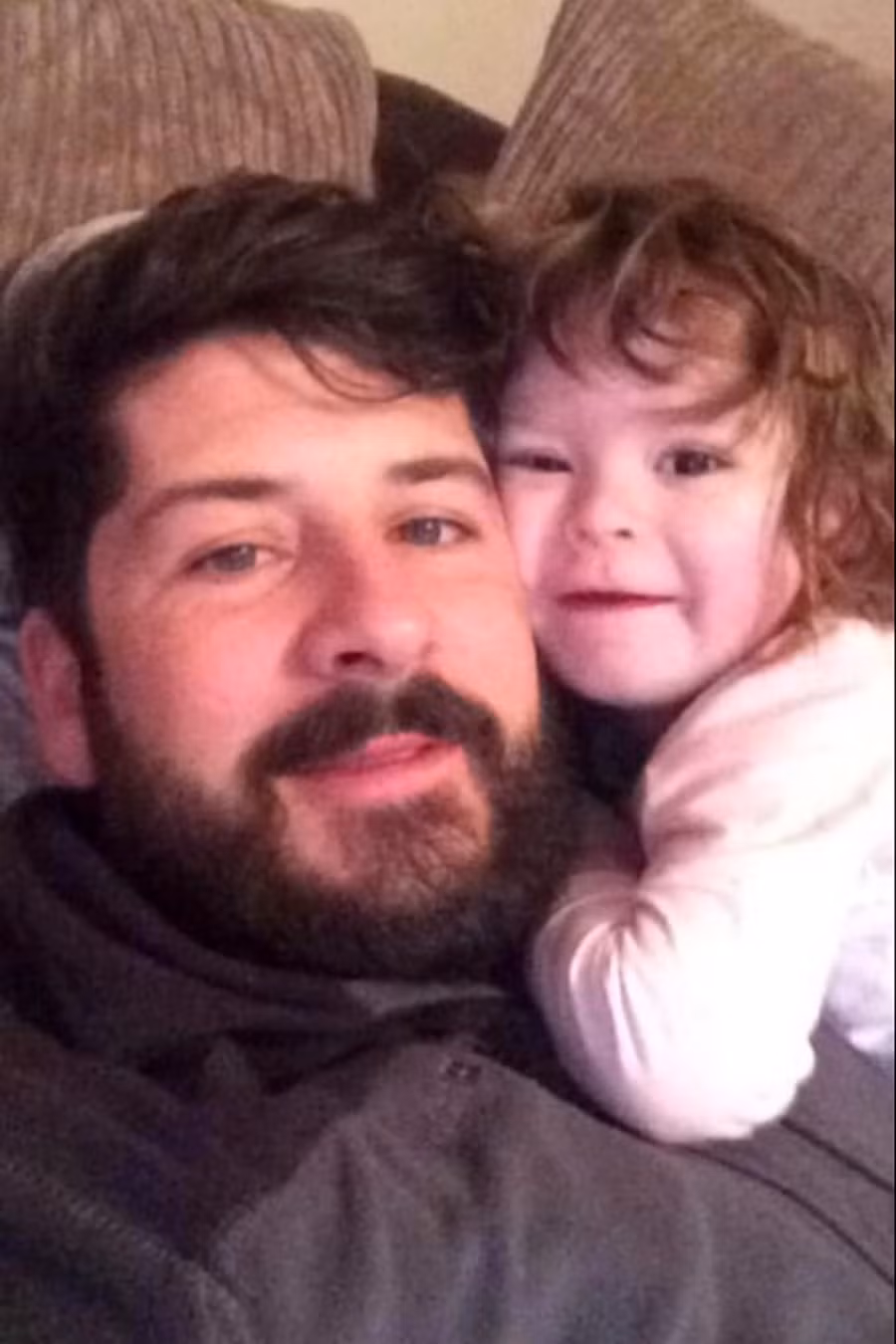 Peter và con gái Eva Peter và con gái Eva