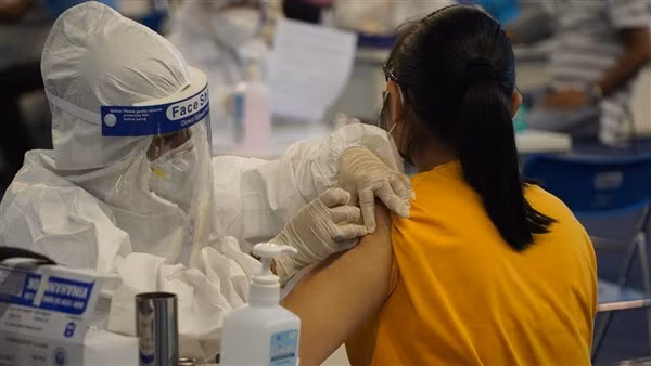 Những người mắc Covid-19 nhẹ sẽ tạo miễn dịch cộng đồng tự nhiên.