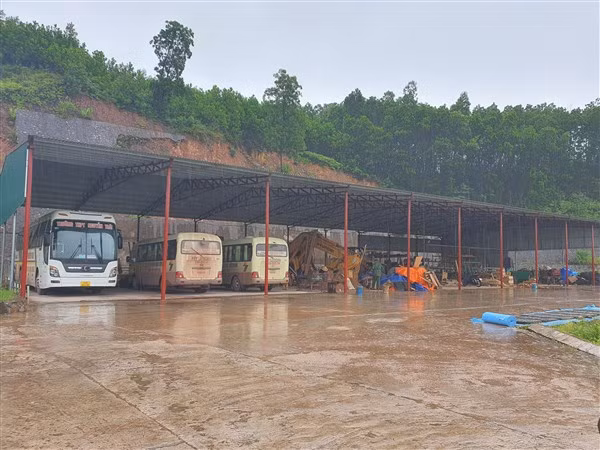 Nhà xưởng phục vụ công tác học nghề.