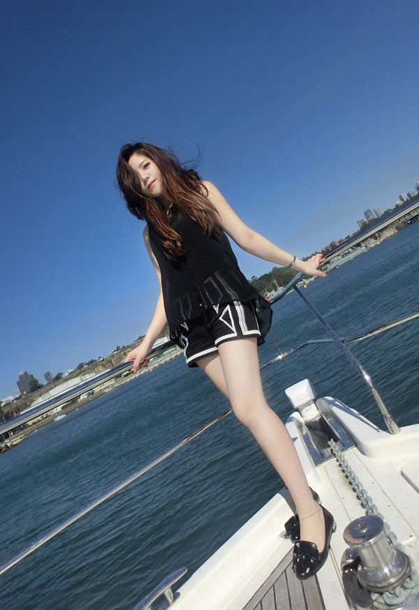 Cuộc sống sang chảnh “vạn người mơ” của em gái sao nam Việt - Ảnh 6 Cuộc sống sang chảnh “vạn người mơ” của em gái sao nam Việt - Ảnh 6