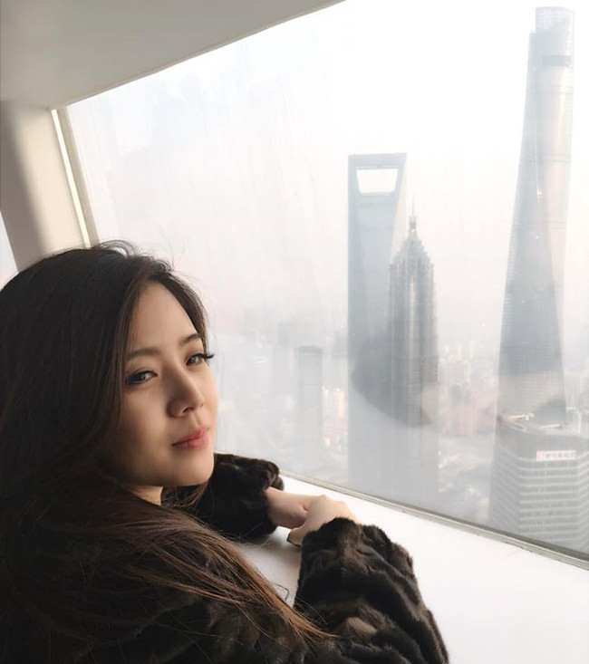 Cuộc sống sang chảnh “vạn người mơ” của em gái sao nam Việt - Ảnh 2 Cuộc sống sang chảnh “vạn người mơ” của em gái sao nam Việt - Ảnh 2