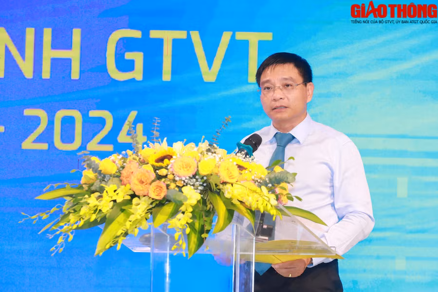 Bộ trưởng Bộ GTVT - Nguyễn Văn Thắng.