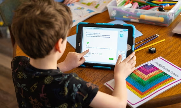 Số trẻ em ở Anh được giáo dục tại nhà đang tăng nhanh.