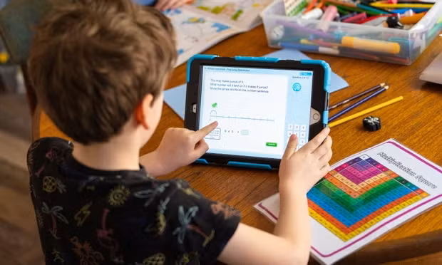 Số trẻ em ở Anh được giáo dục tại nhà đang tăng nhanh.