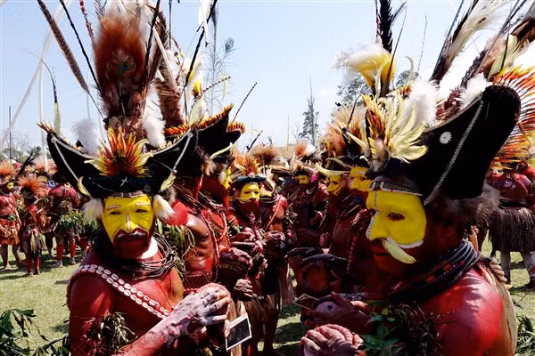 Người bản xứ Huli.